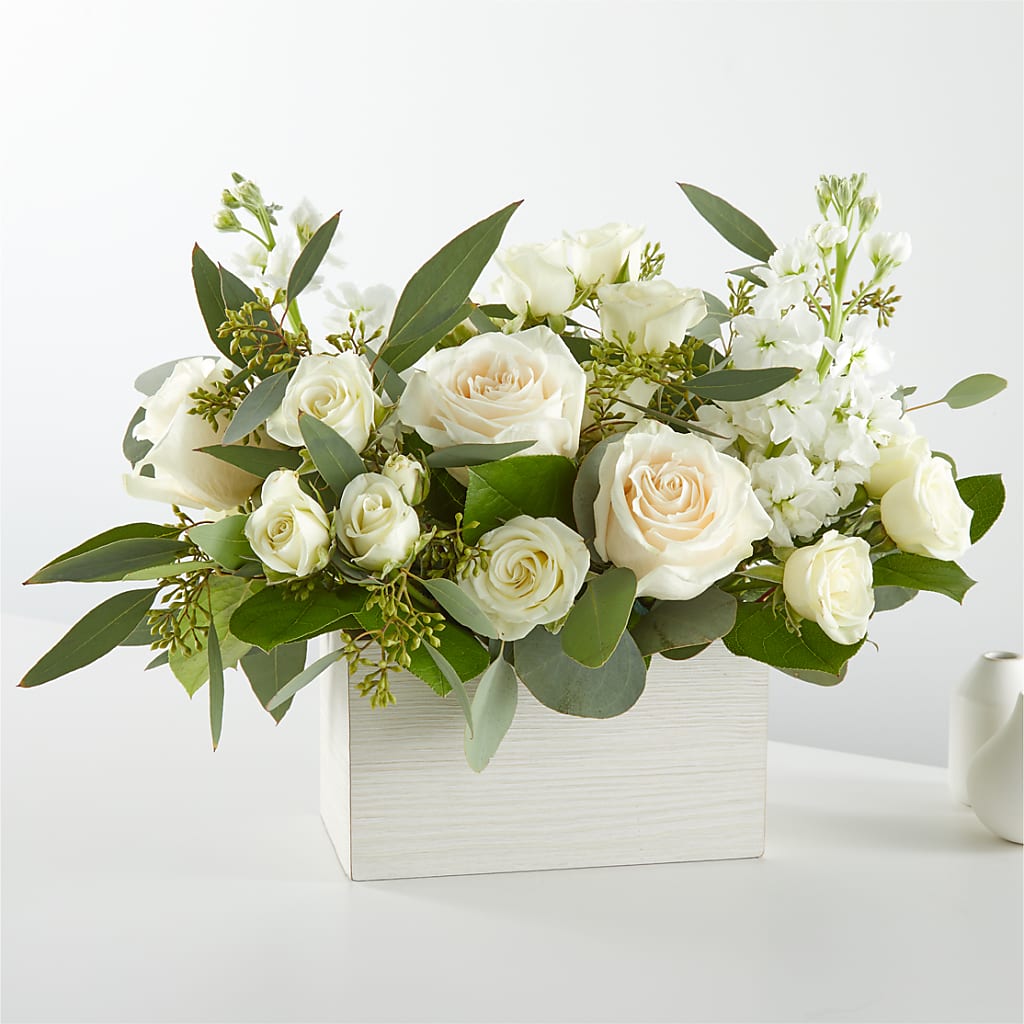 Fresh Linen Box Bouquet – Village Florist, Richmond KY