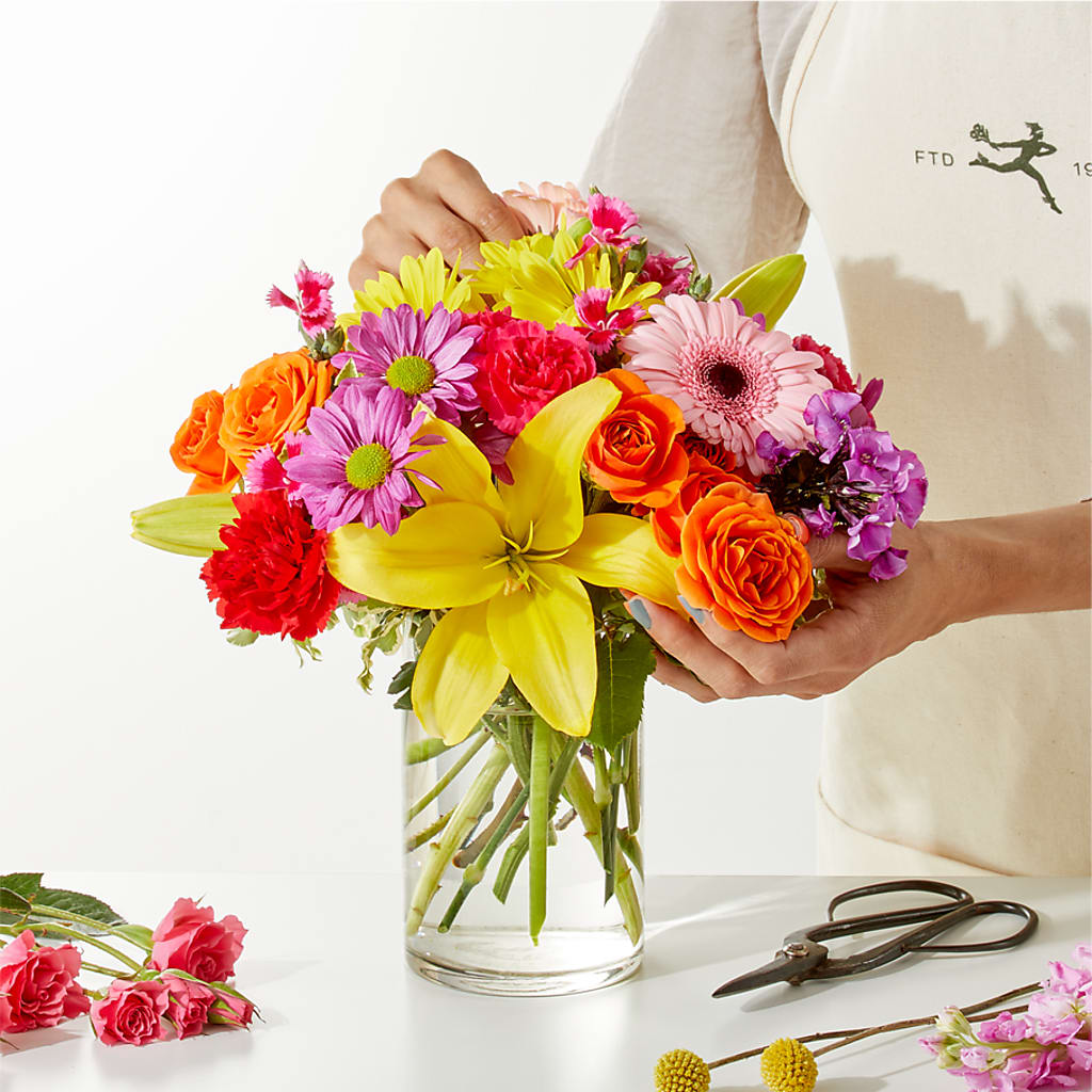 Cue the Confetti - A Florist Original – Village Florist, Richmond KY