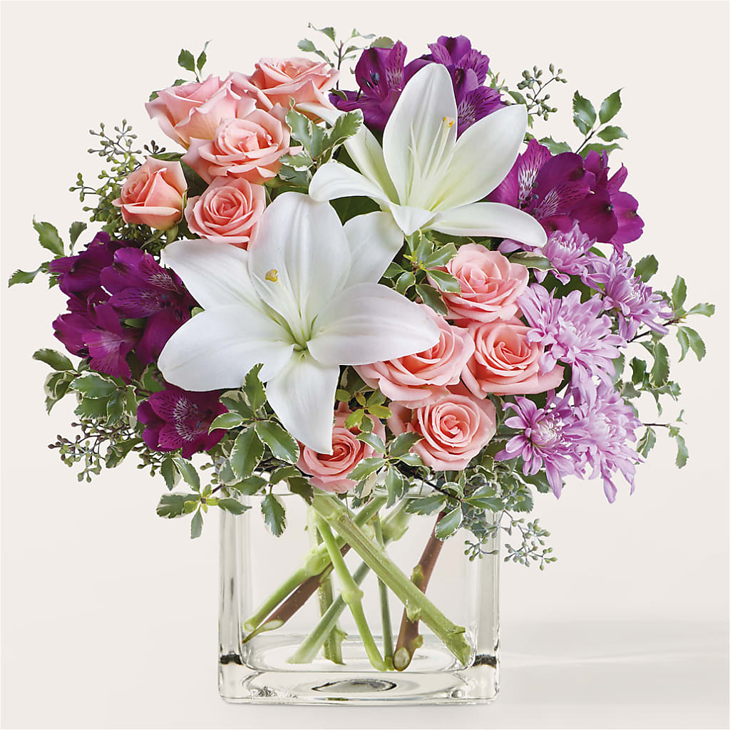 Mani Pedi Bouquet – Village Florist, Richmond KY