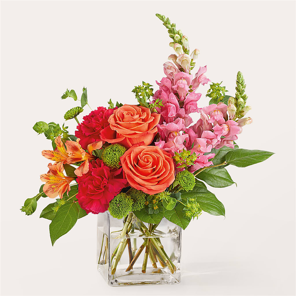 Cosmopolitan Bouquet – Village Florist, Richmond KY