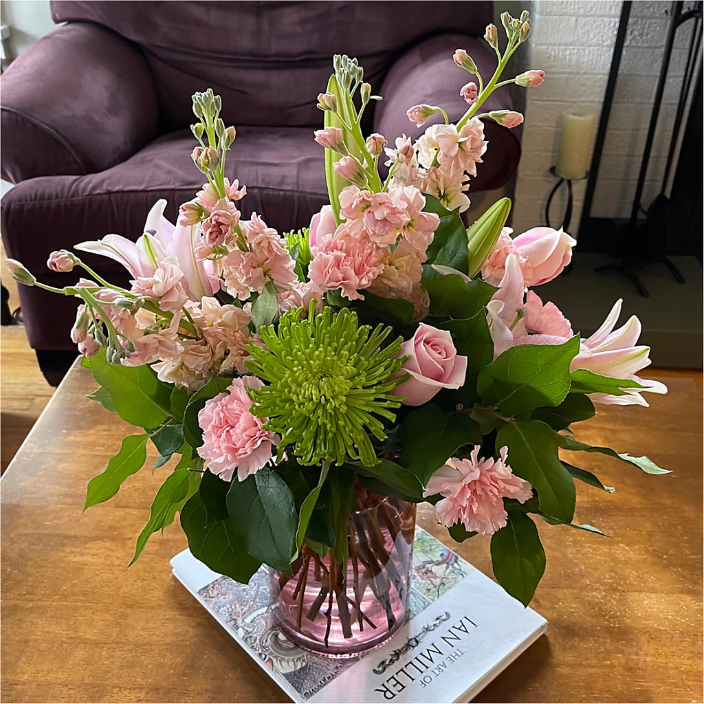 Pretty in Pink Bouquet – Village Florist, Richmond KY