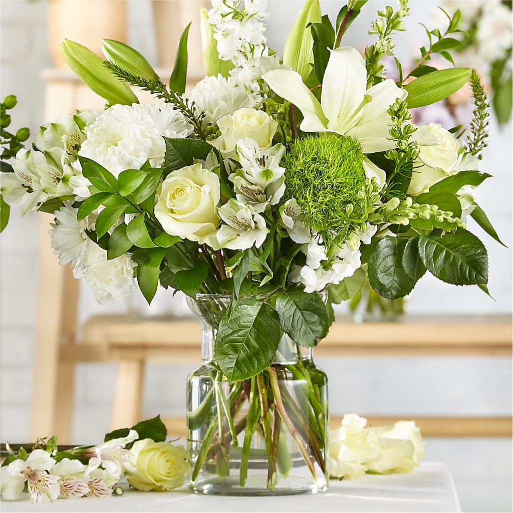 Classic Ivory – A Florist Original – Village Florist, Richmond KY