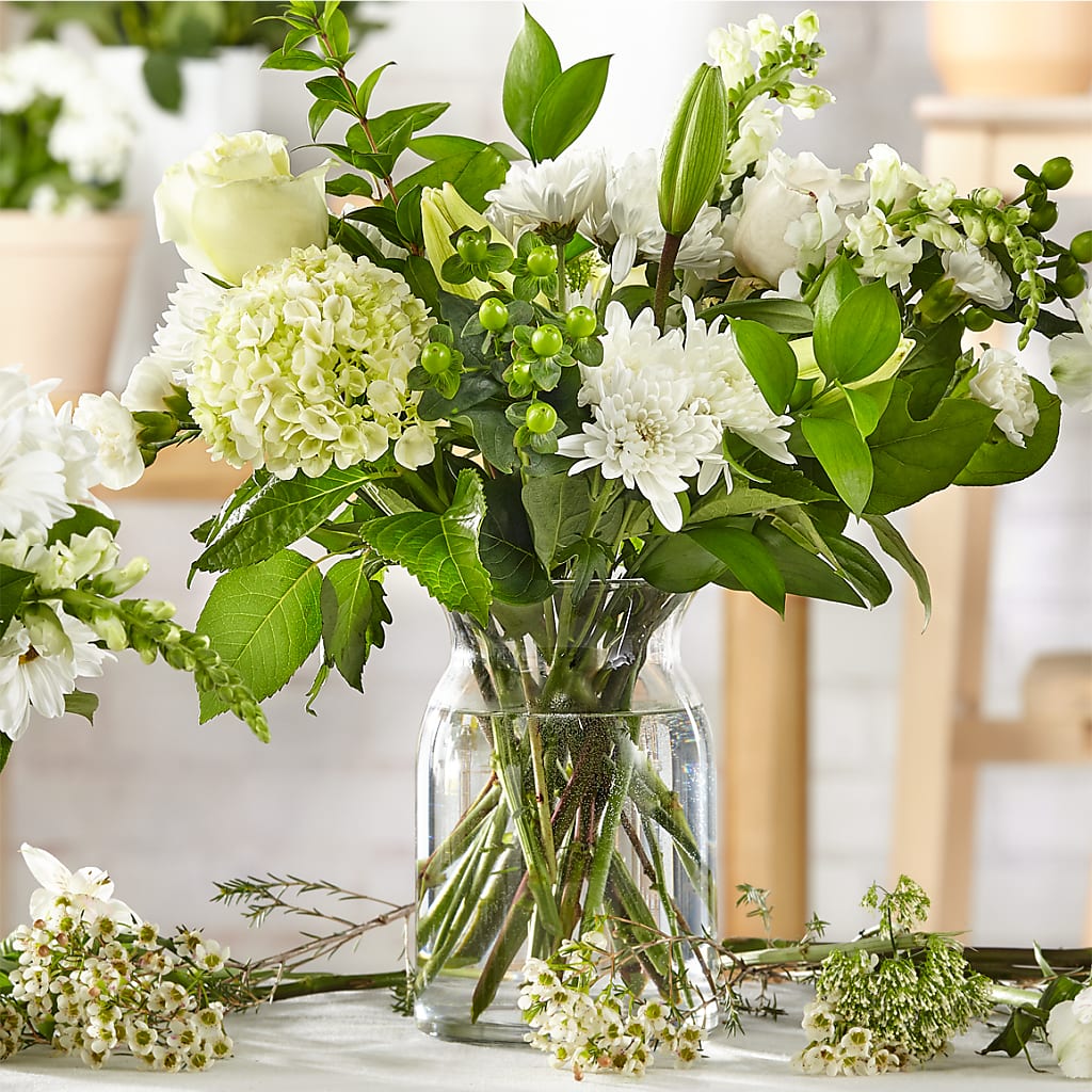 Classic Ivory – A Florist Original – Village Florist, Richmond KY