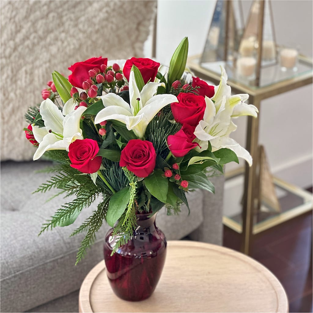 Evergreen Delight Bouquet – Village Florist, Richmond KY