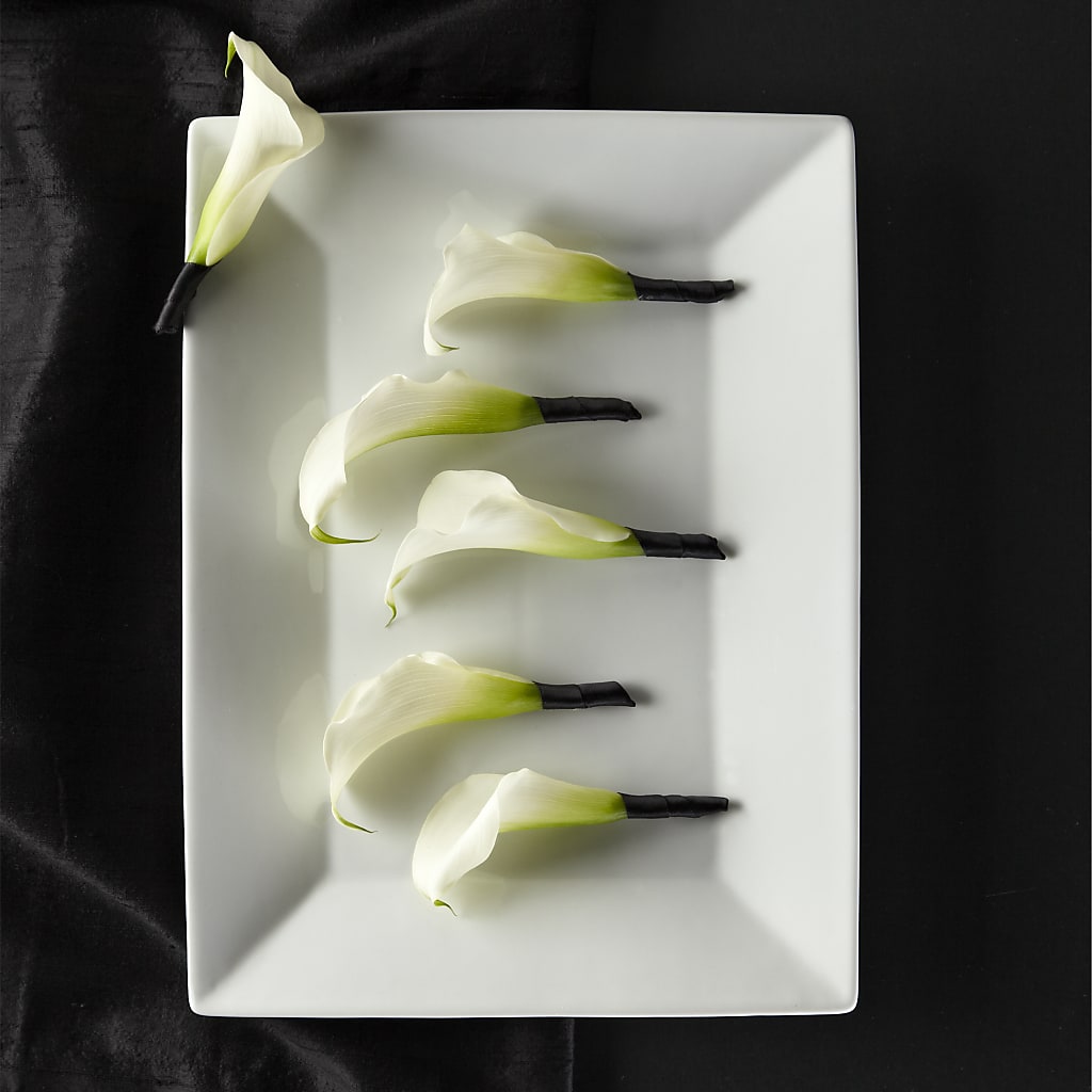 Calla Lily Promise Boutonniere – Village Florist, Richmond KY