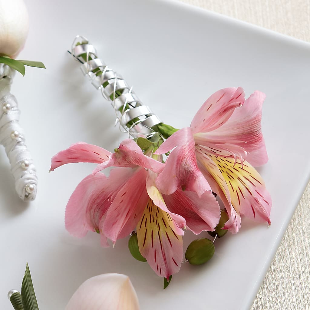 Pink Peruvian Lily Boutonniere – Village Florist, Richmond KY