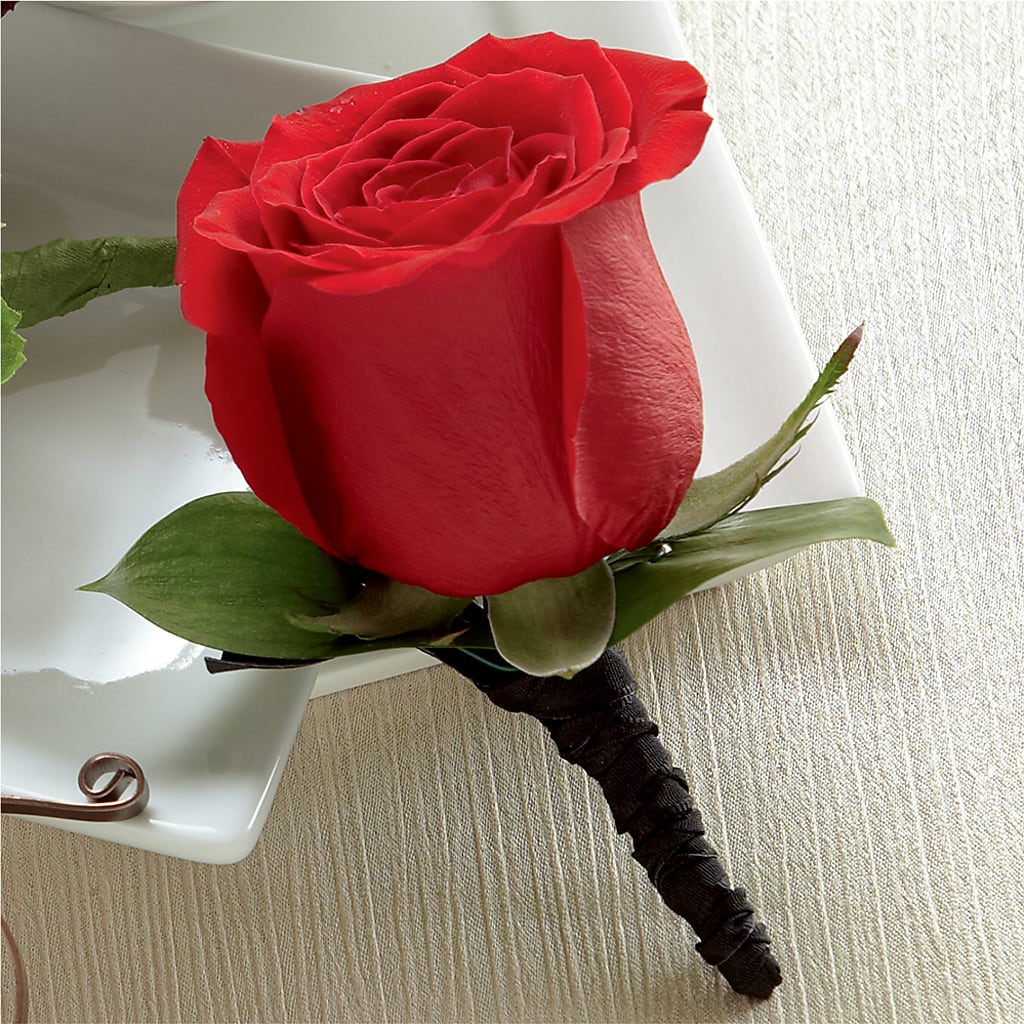Red Rose Boutonniere – Village Florist, Richmond KY
