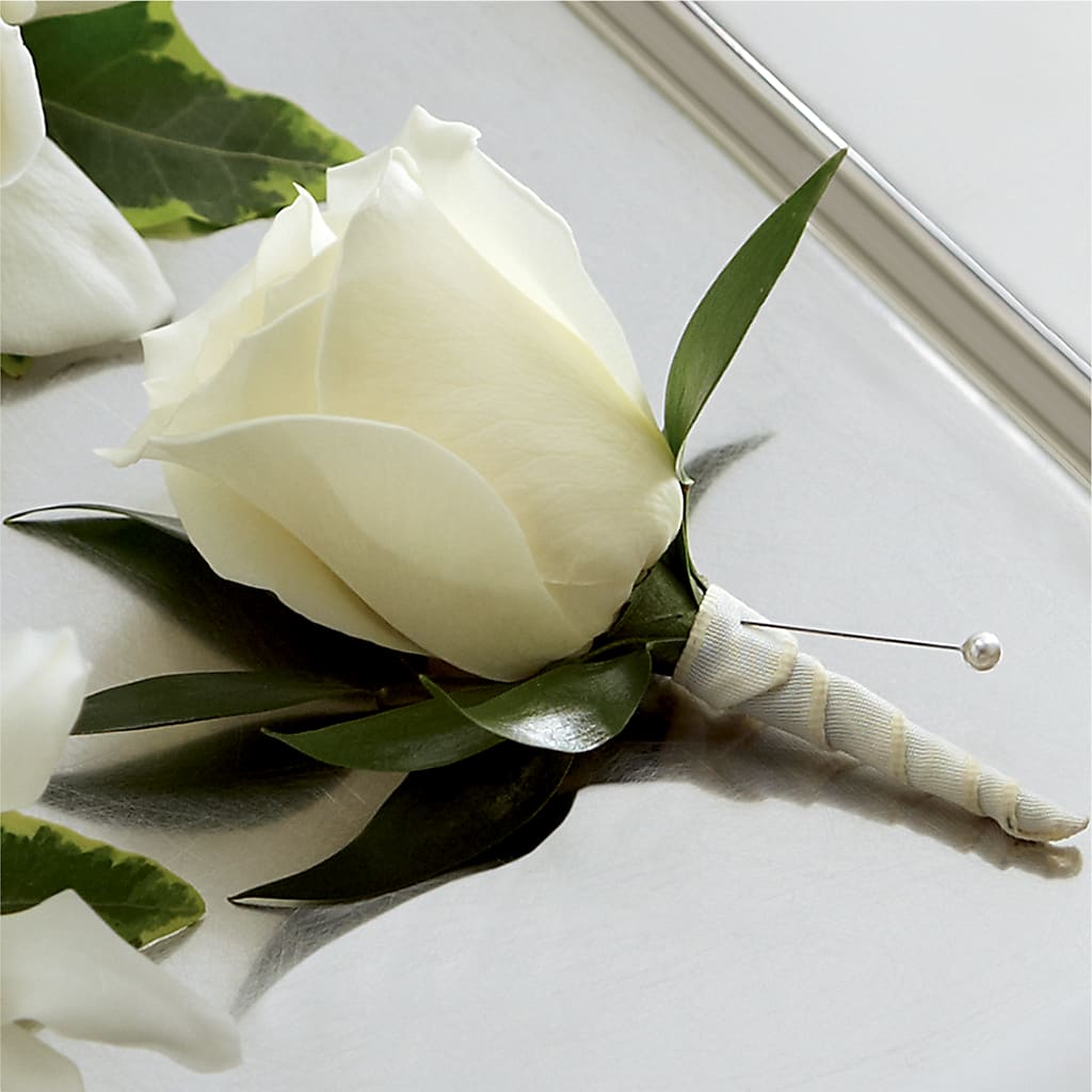 White Rose Boutonniere – Village Florist, Richmond KY
