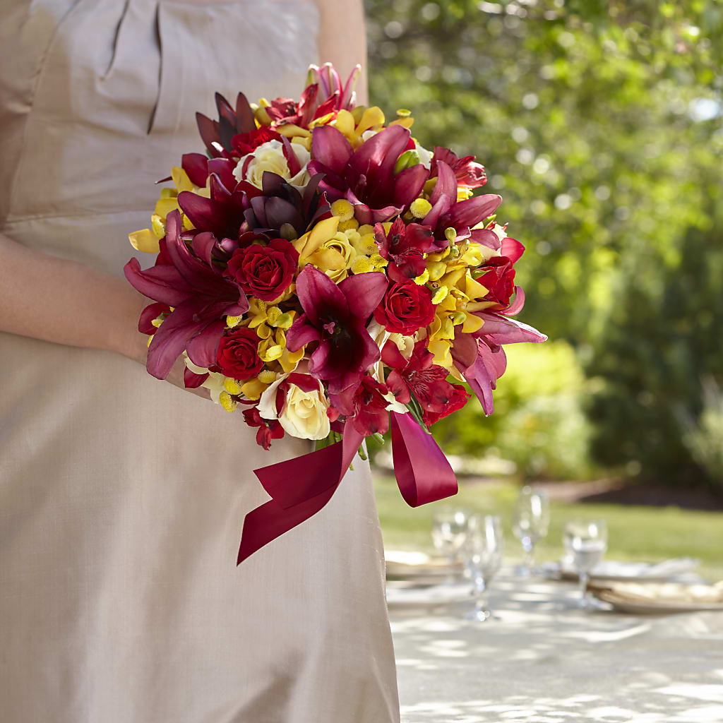 Sunningdale Bouquet – Village Florist, Richmond KY