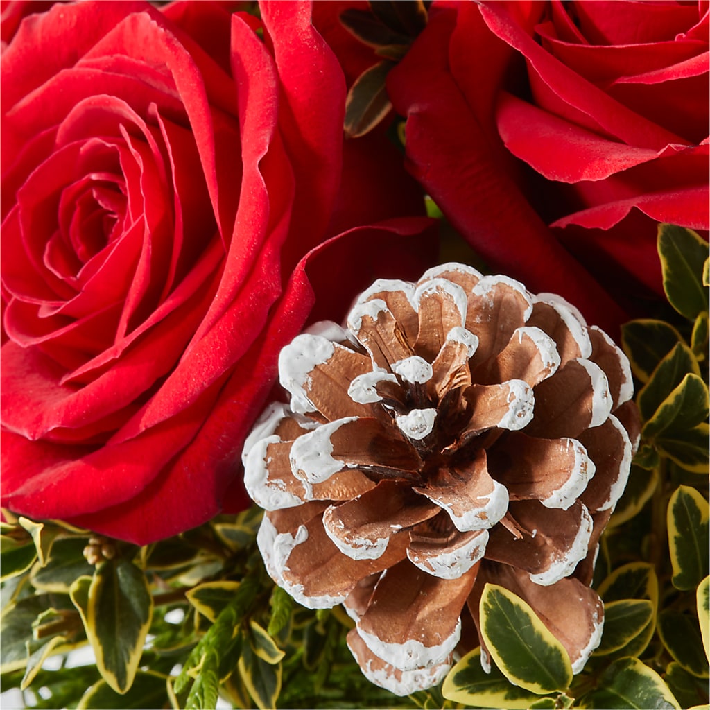 Snowy Wonderland Bouquet –  Village Florist, Richmond KY