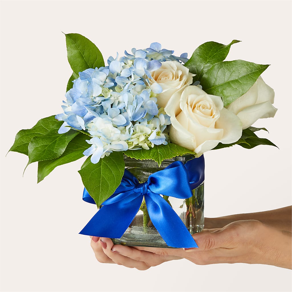 Sky Blue Delight Bouquet –  Village Florist, Richmond KY