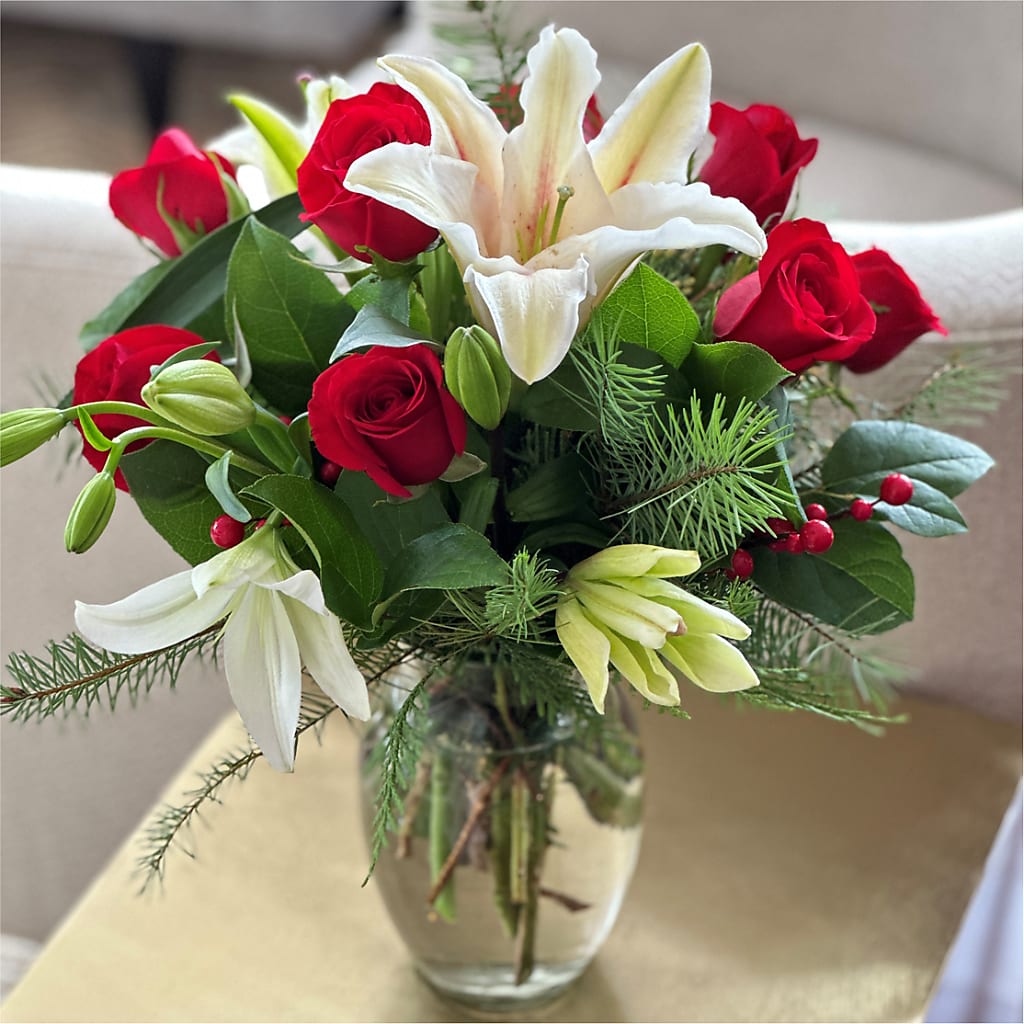 Sparkling Snowflakes Bouquet –  Village Florist, Richmond KY