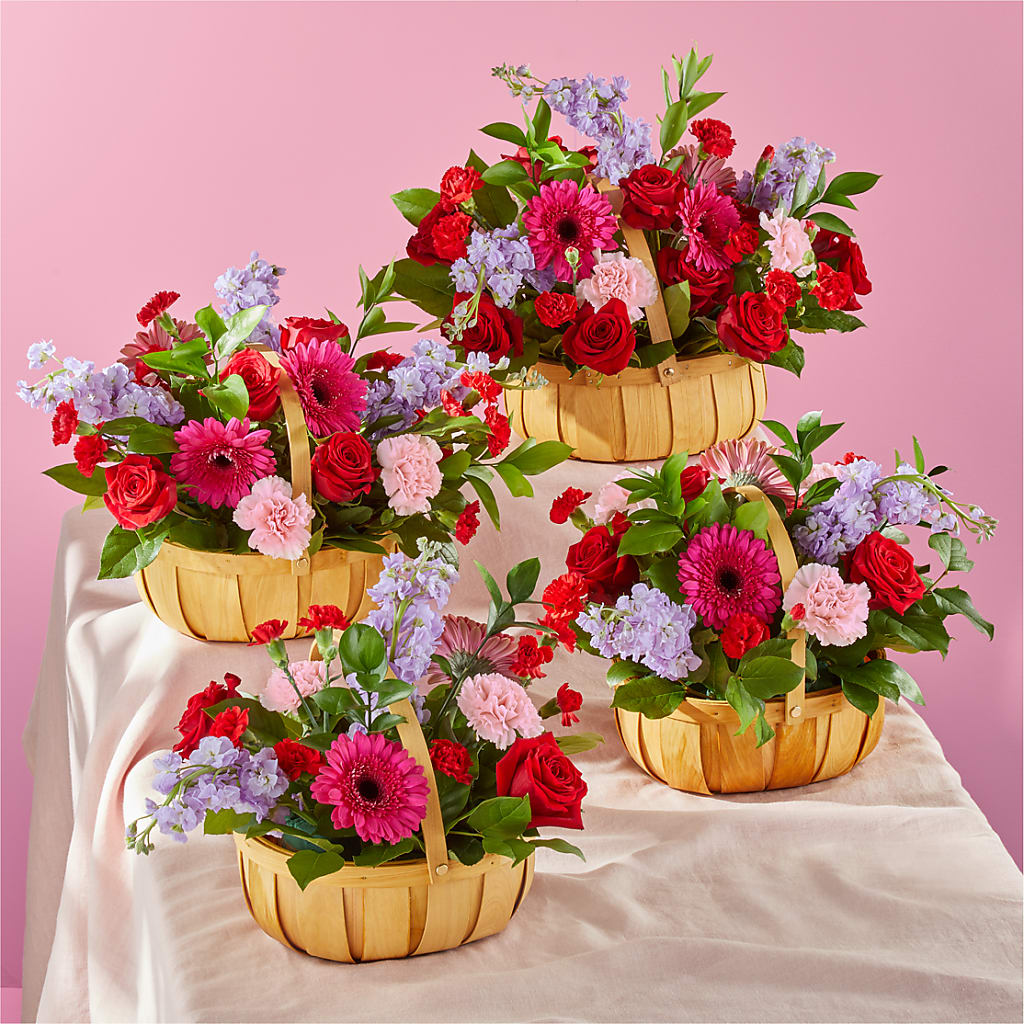 Pink Picnic Basket –  Village Florist, Richmond KY