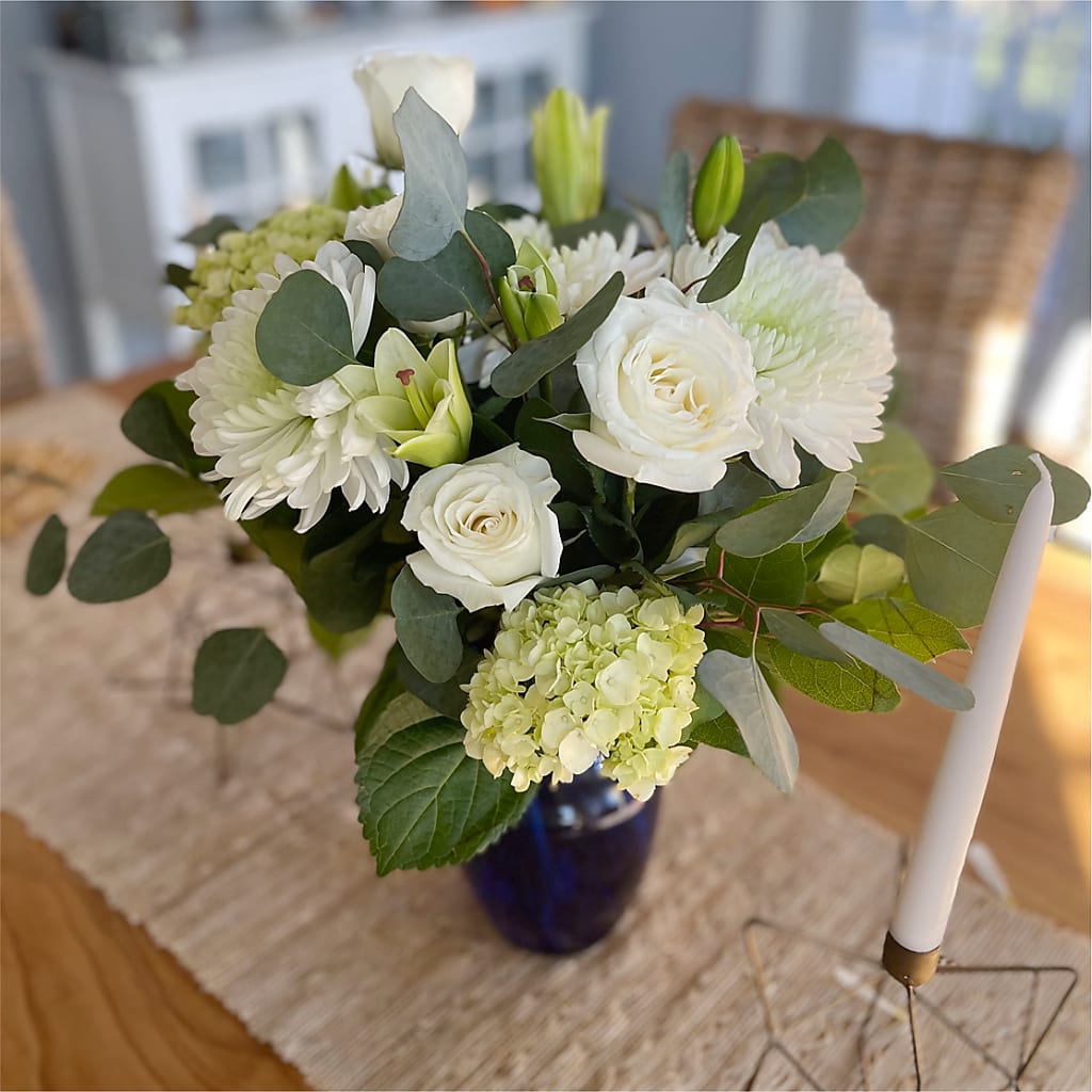 Snowy Dreams Bouquet –  Village Florist, Richmond KY