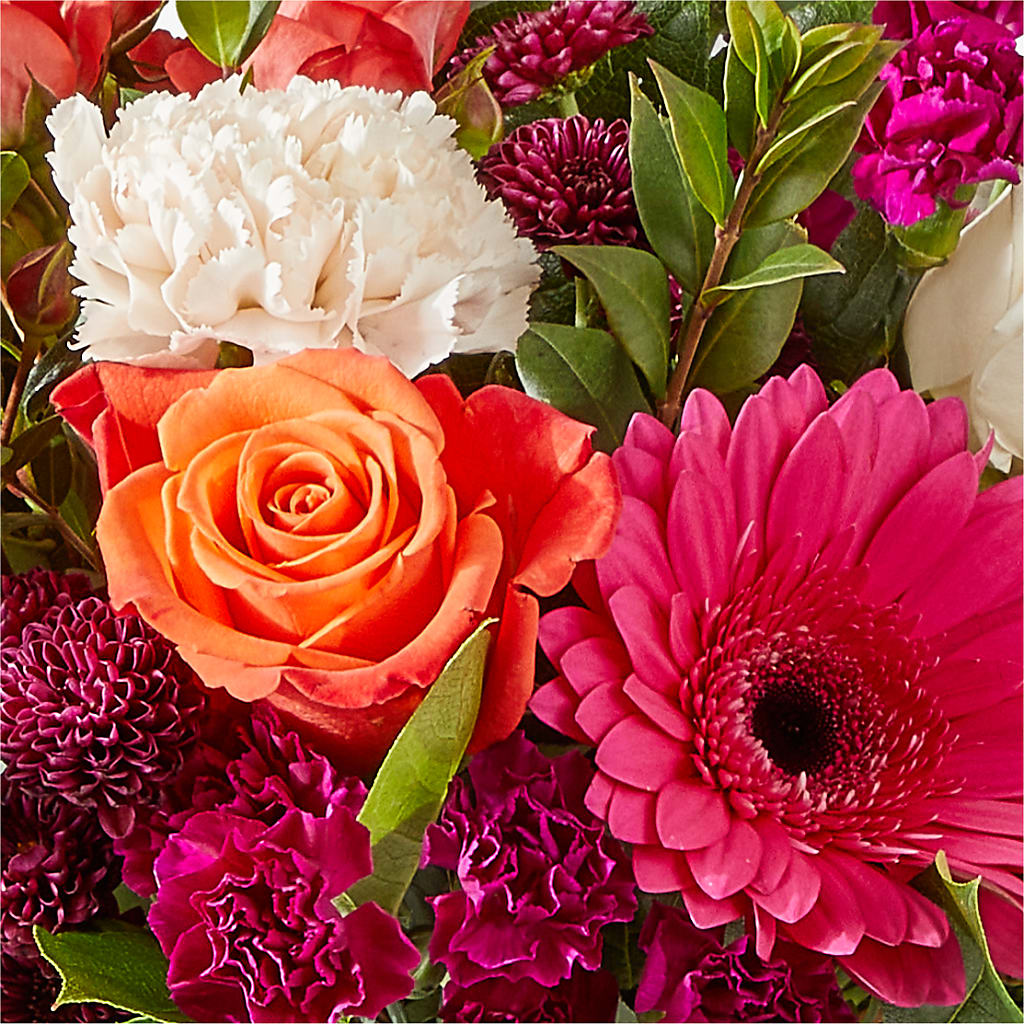 Smell the Roses Bouquet –  Village Florist, Richmond KY