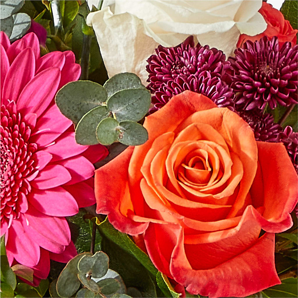 Smell the Roses Bouquet –  Village Florist, Richmond KY