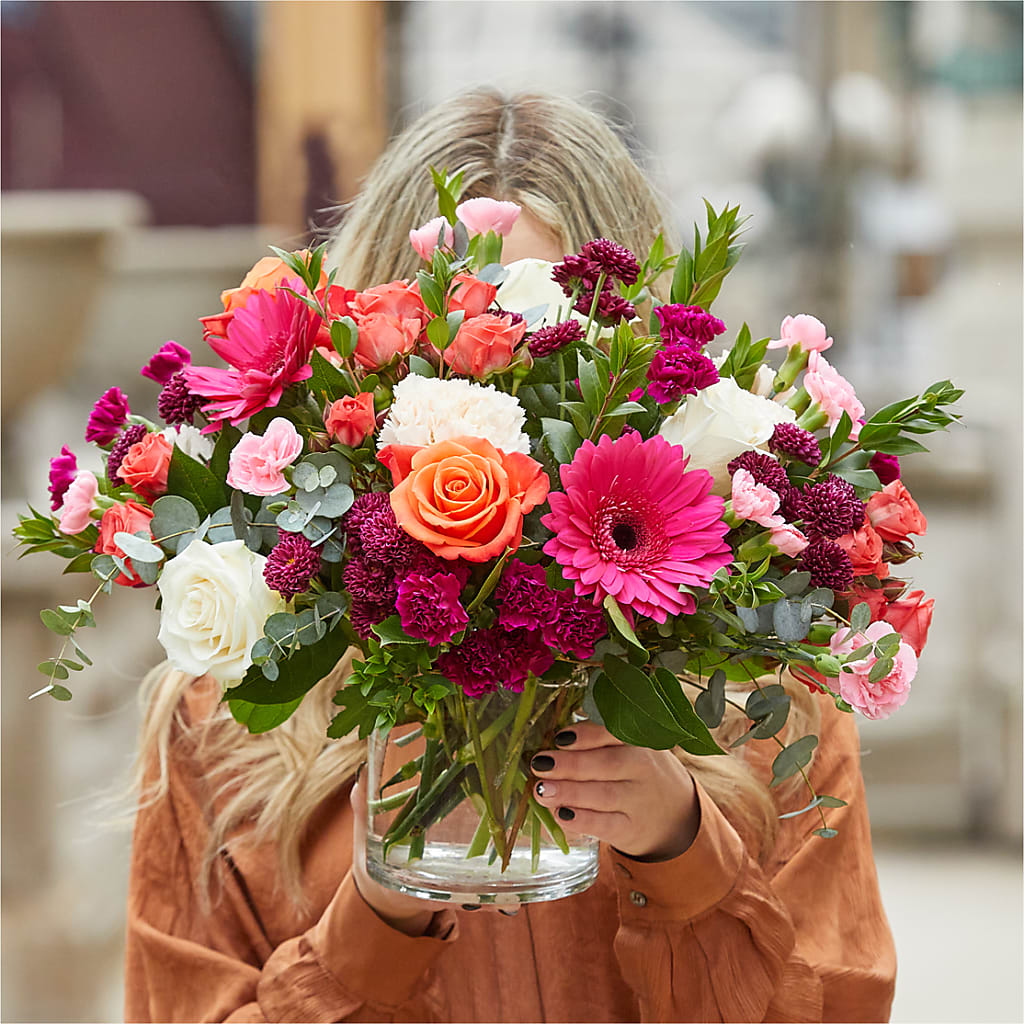 Smell the Roses Bouquet –  Village Florist, Richmond KY